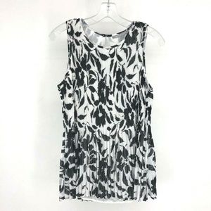 NEW Daniel Rainn Top Women’s S